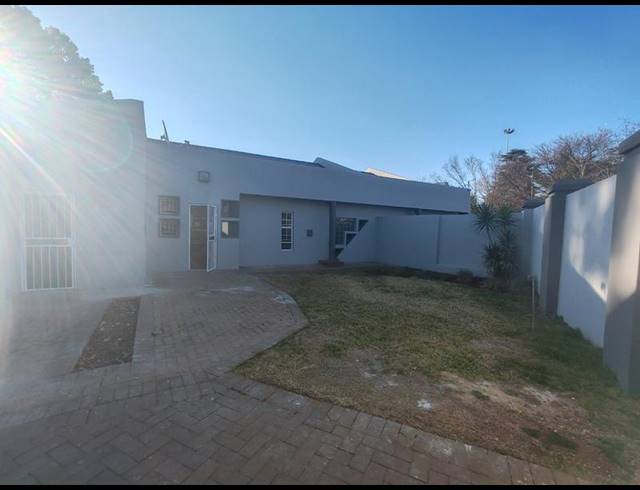 9 BEDROOM HOUSE FOR SALE IN DALVIEW